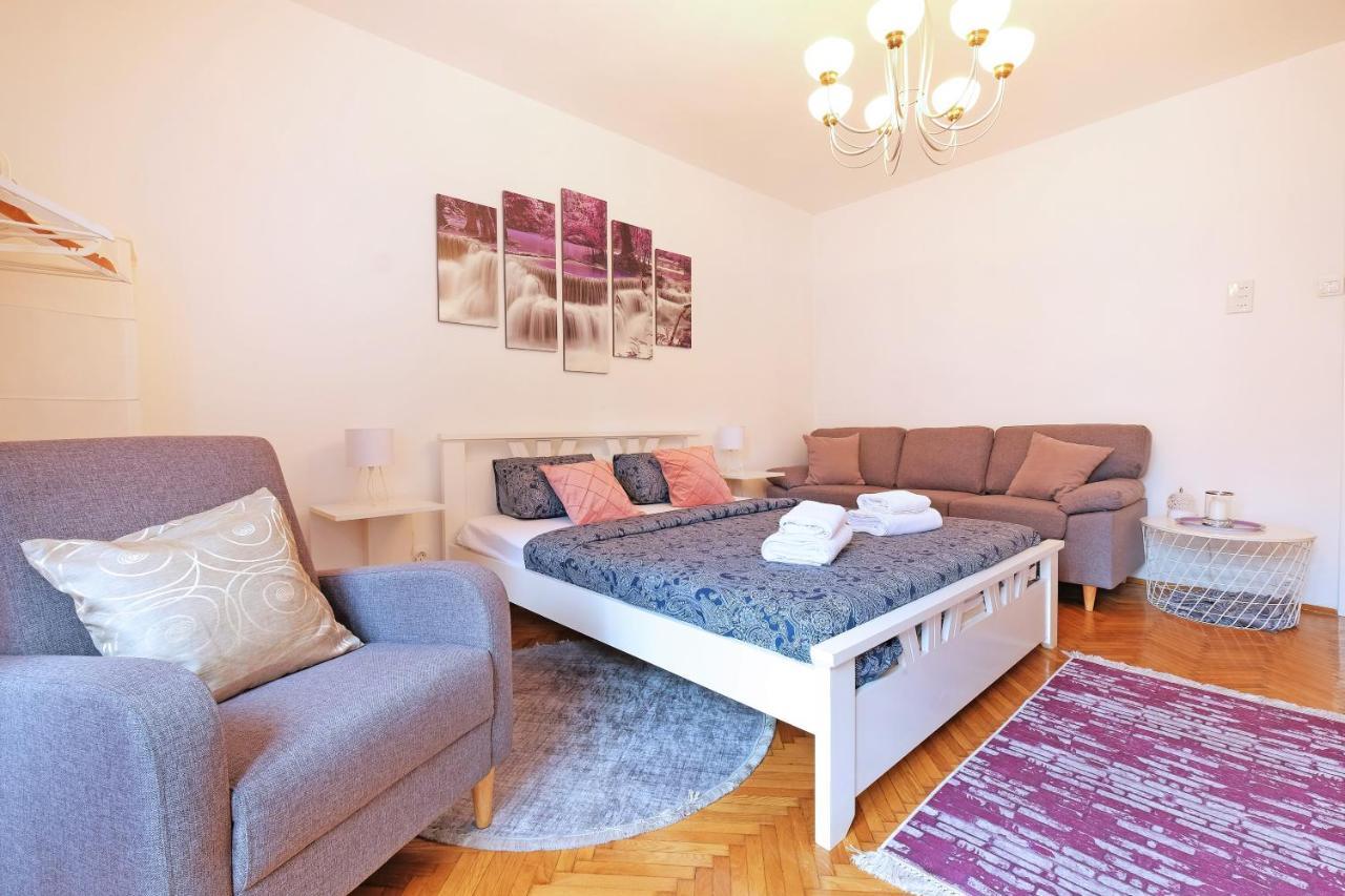 Zen City Center Apartment & Garage Nearby Belgrad Exteriör bild