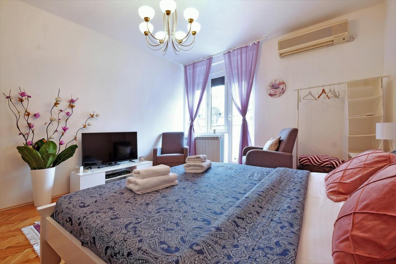 Zen City Center Apartment & Garage Nearby Belgrad Exteriör bild